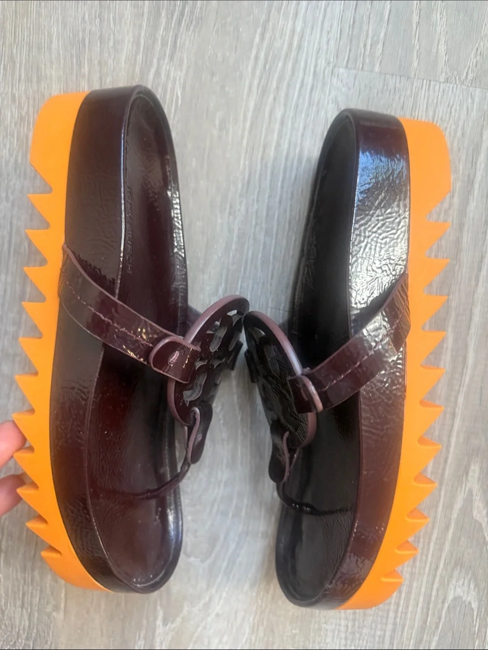 TORY BURCH MILLER CLOUD LUG FLIP FLOP IN PLUM / ORANGE CITRINE 6